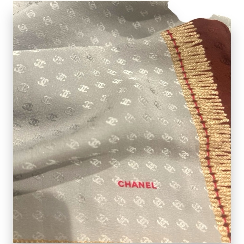Chanel Scarf - Picture 13 of 17